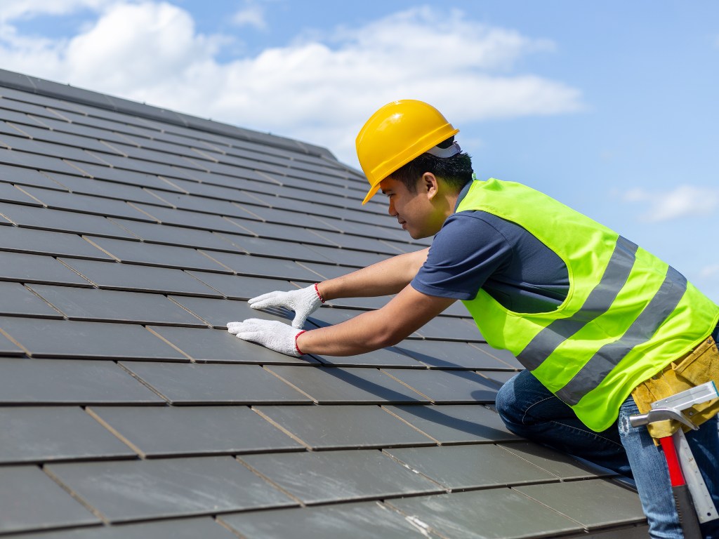 Choosing the Right Local Roofers in Fullerton: Tips and Tricks