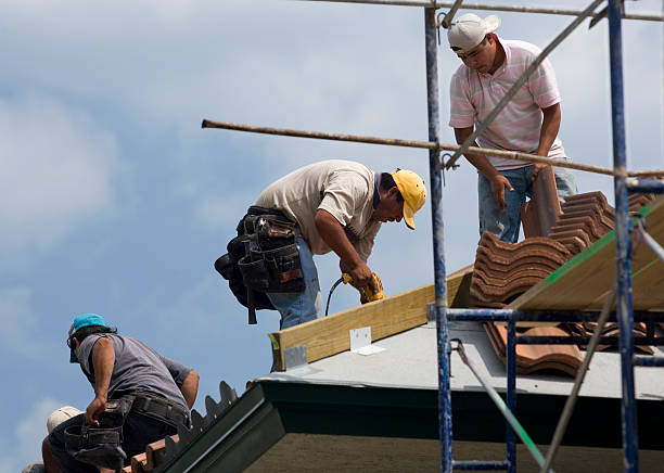 Local Roofing Companies in Fullerton: What Does a Local Contractor Do?