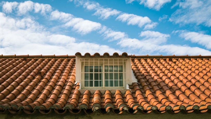 Clay vs Concrete: Choosing the Best Option for Tile Roofing Services in Fullerton